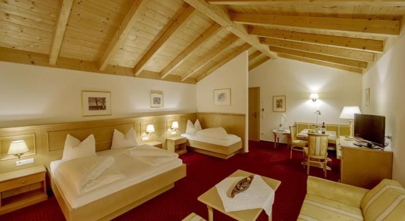 Hotel Reischach Brunico Exterior foto