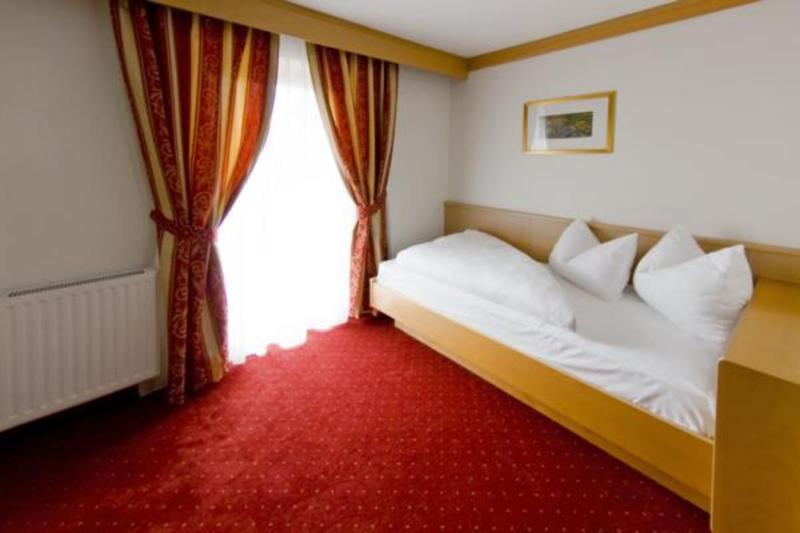 Hotel Reischach Brunico Exterior foto